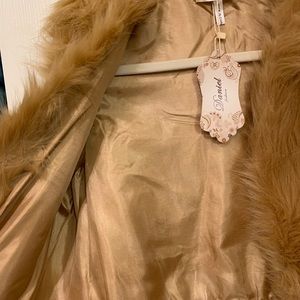 Adorable Faux fur fringed vest NWT